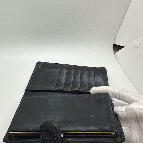 Chanel Large Pebbled leather wallet - Picture 14 of 14